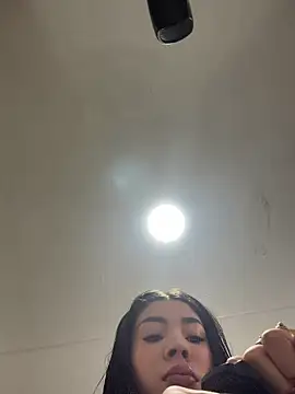 Roxanne 08 online show from 07-25-26, 04:48