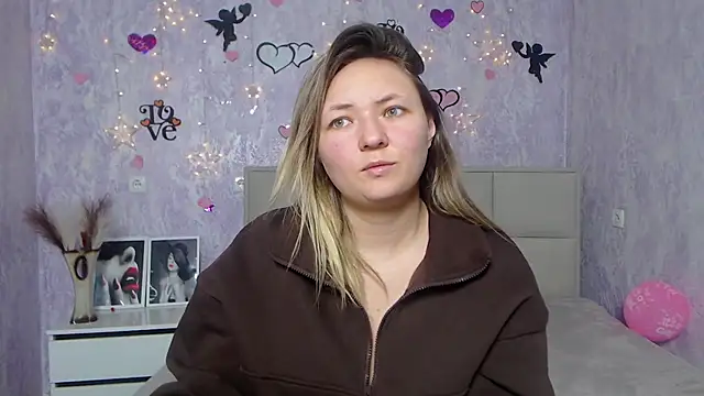 SallyVerda online show from 02-06-25, 06:56