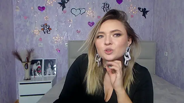 SallyVerda online show from 02-09-25, 04:36