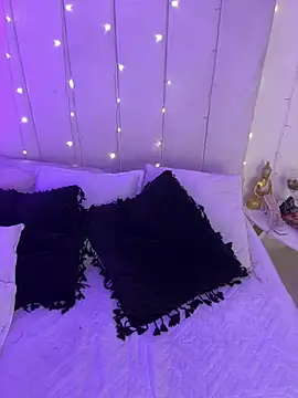 Amber Martins  online show from 01-11-26, 12:37