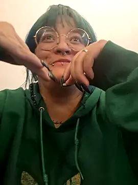 lucky-leah online show from 03-12-26, 04:07