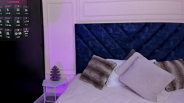 Snapshot of blessed_3333 chatting on 02-19-26, 06:26 blessed 3333 online show from 02-19-26, 06:26