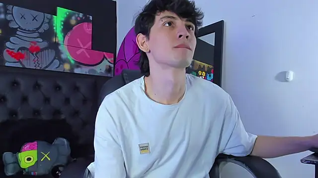 Santi delacruz online show from 01-29-25, 04:30