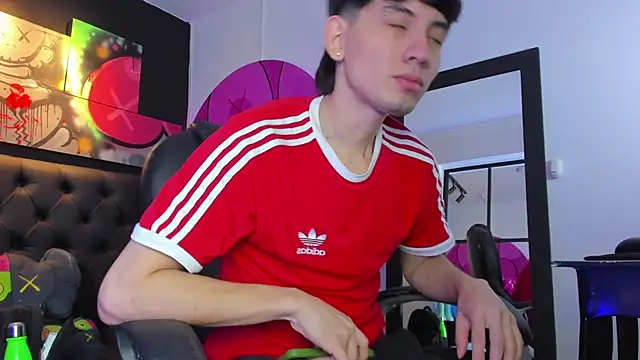 Santi delacruz online show from 02-13-25, 03:14