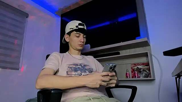 Santi delacruz online show from 10-16-25, 05:41