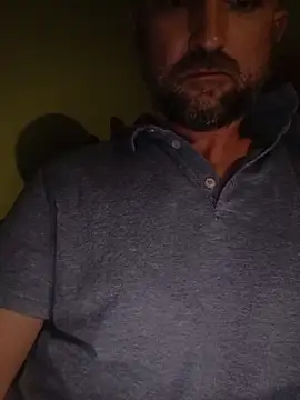 Snapshot of niesmialy39oon chatting on 09-26-25, 05:28 niesmialy39oon online show from 09-26-25, 05:28