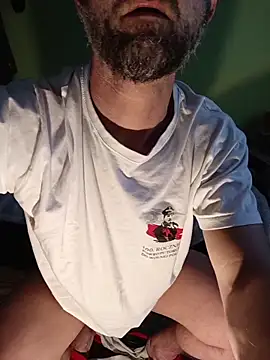 Snapshot of niesmialy39oon chatting on 10-07-25, 03:09 niesmialy39oon online show from 10-07-25, 03:09