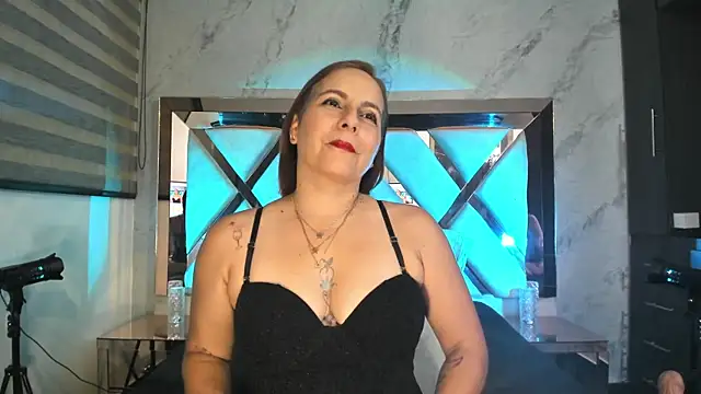 Susy wisee online show from 07-31-26, 10:47