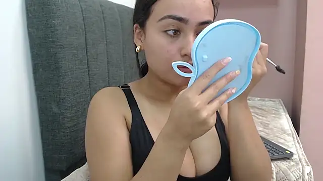 Snapshot of kate_stam chatting on 01-10-25, 04:41 kate stam online show from 01-10-25, 04:41