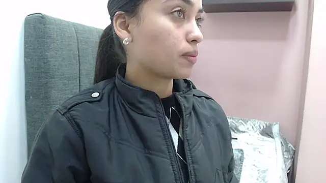 Snapshot of kate_stam chatting on 10-03-25, 01:19 kate stam online show from 10-03-25, 01:19