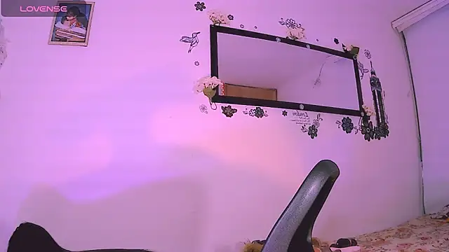 Snapshot of Candy_beauty chatting on 01-24-25, 02:18 Candy beauty online show from 01-24-25, 02:18