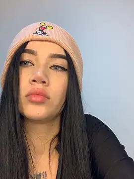 Snapshot of Ambar_R0SSE chatting on 03-04-25, 03:22 Ambar R0SSE online show from 03-04-25, 03:22