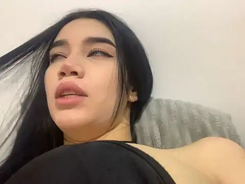 Snapshot of Ambar_R0SSE chatting on 03-05-25, 02:57 Ambar R0SSE online show from 03-05-25, 02:57