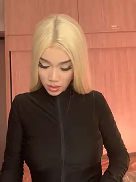 Snapshot of Ambar_R0SSE chatting on 03-12-25, 05:46 Ambar R0SSE online show from 03-12-25, 05:46