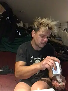 Snapshot of Phelyxx_elgato chatting on 01-10-26, 01:40 Phelyxx elgato online show from 01-10-26, 01:40