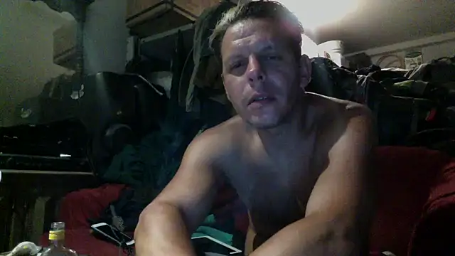 Snapshot of Phelyxx_elgato chatting on 06-17-26, 10:06 Phelyxx elgato online show from 06-17-26, 10:06