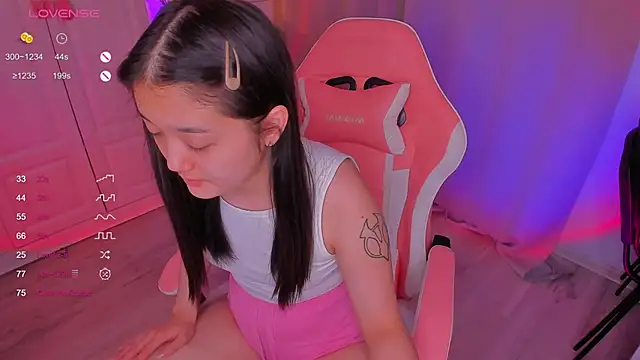 FreyaRaya online show from 01-25-25, 12:05