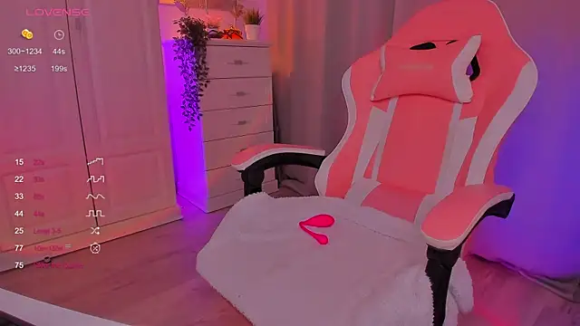 FreyaRaya online show from 01-29-25, 12:24