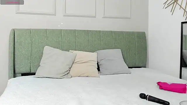 Sussanewolf online show from 11-08-25, 12:27