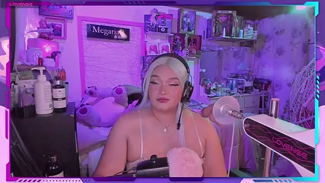 MegariaB online show from 09-13-25, 03:39