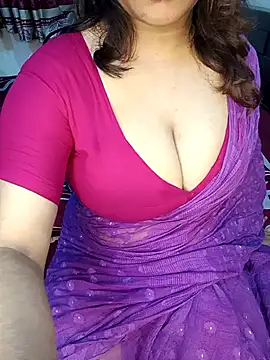 Snapshot of Dayna-36 chatting on 09-09-25, 03:00 Dayna-36 online show from 09-09-25, 03:00