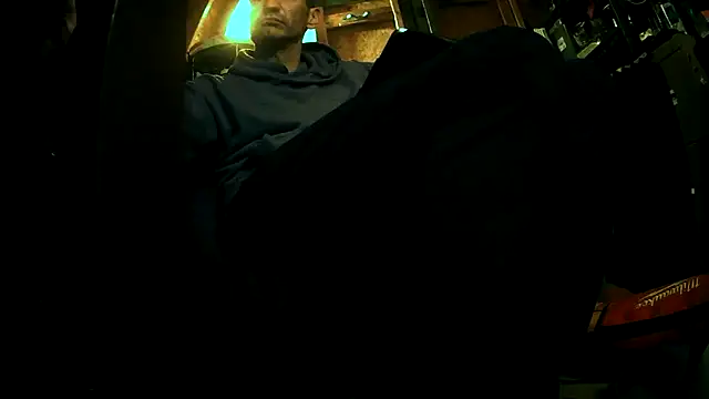 Snapshot of Haztogo4me chatting on 11-16-25, 06:08 Haztogo4me online show from 11-16-25, 06:08