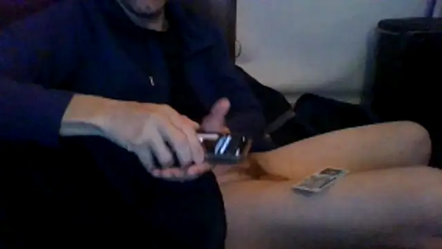 Snapshot of Haztogo4me chatting on 11-17-25, 10:10 Haztogo4me online show from 11-17-25, 10:10