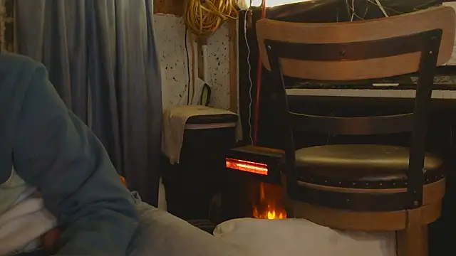 Snapshot of Haztogo4me chatting on 02-03-26, 04:01 Haztogo4me online show from 02-03-26, 04:01