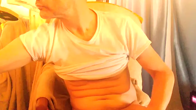 Snapshot of Haztogo4me chatting on 03-14-26, 11:43 Haztogo4me online show from 03-14-26, 11:43