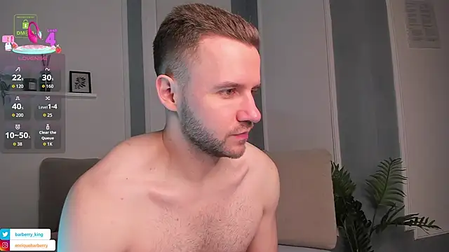 EnriqueBarberry online show from 02-15-26, 06:43