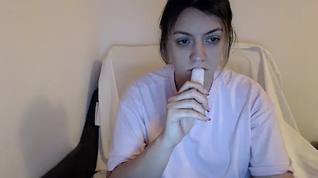 Dyana Kaylinn online show from 12-25-24, 07:34