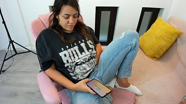 Dyana Kaylinn online show from 10-21-25, 04:46