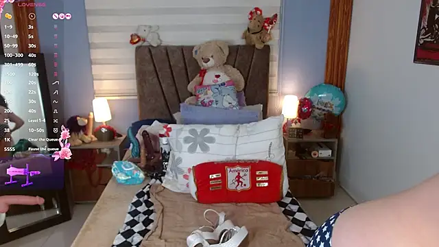 Nadia 84 online show from 11-10-25, 12:04