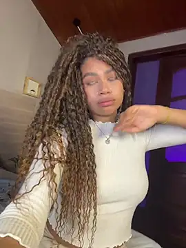 nayah   online show from 02-10-26, 07:51