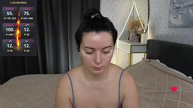 YourSweetDream  online show from 11-19-25, 08:14