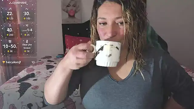 Devil Sara online show from 04-22-26, 03:13