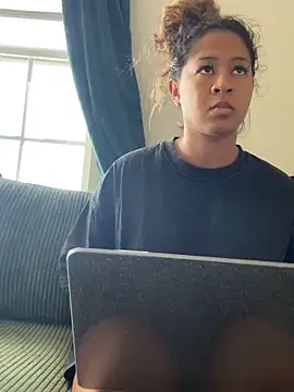 VanessaBling online show from 10-04-25, 02:59