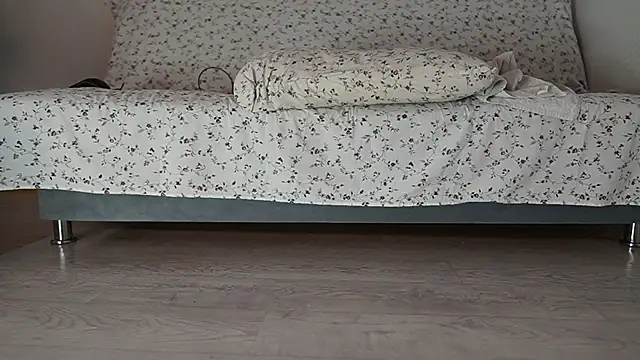 Snapshot of Fecvht45 chatting on 01-24-25, 07:19 Fecvht45 online show from 01-24-25, 07:19