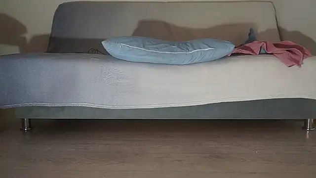 Snapshot of Fecvht45 chatting on 01-18-26, 06:17 Fecvht45 online show from 01-18-26, 06:17