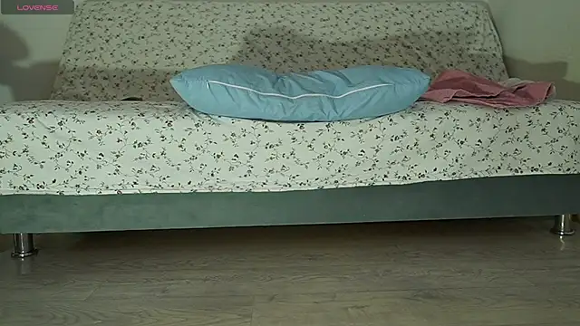 Snapshot of Fecvht45 chatting on 02-16-26, 07:37 Fecvht45 online show from 02-16-26, 07:37