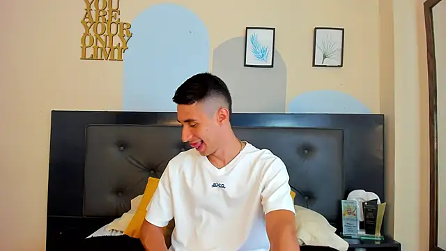 Jotastevensxx online show from 05-20-26, 07:20