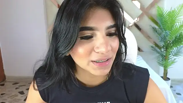Snapshot of maiaa_ruiz chatting on 01-29-25, 01:28 maiaa ruiz online show from 01-29-25, 01:28