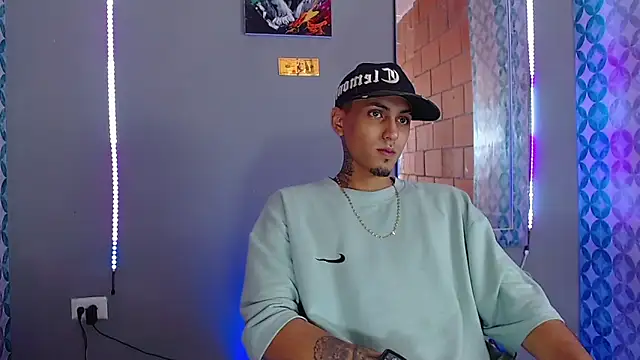 Liam lee online show from 04-26-26, 08:17