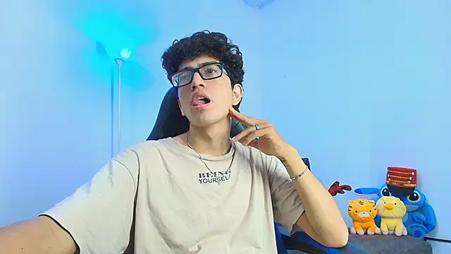 TylerWhite  online show from 12-02-25, 05:57