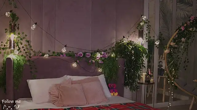 Meow Nancy online show from 02-05-25, 05:41