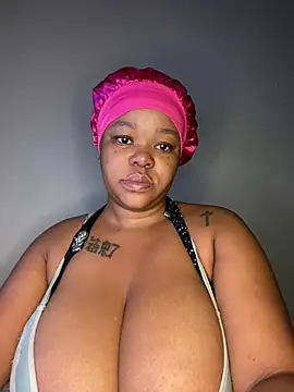 Snapshot of Mandy-101 chatting on 03-20-25, 05:13 Mandy-101 online show from 03-20-25, 05:13