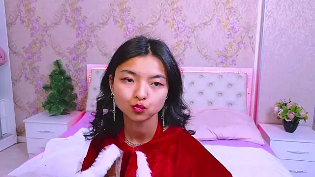 Shy Kira online show from 12-14-24, 06:30