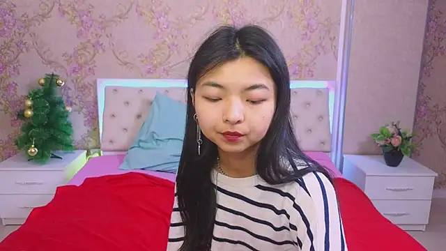 Shy Kira online show from 01-10-25, 12:26