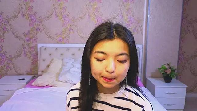 Shy Kira online show from 01-19-25, 03:21