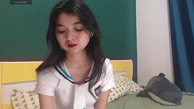 Shy Kira online show from 06-18-26, 08:47